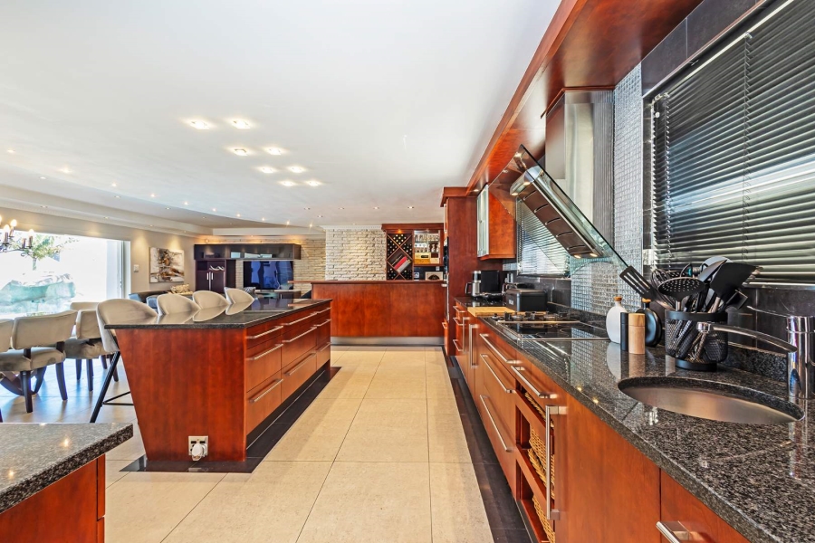 6 Bedroom Property for Sale in Baronetcy Estate Western Cape